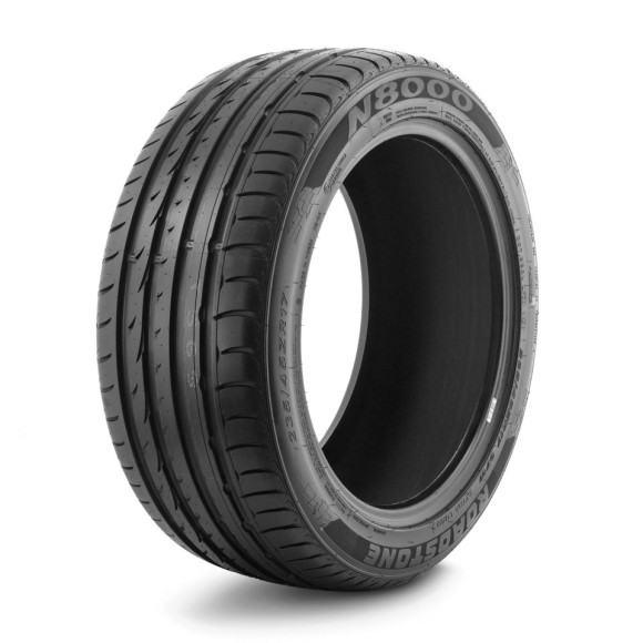 Шины Roadstone  225/35/19  W 88 N8000  XL  старше 3-х лет
